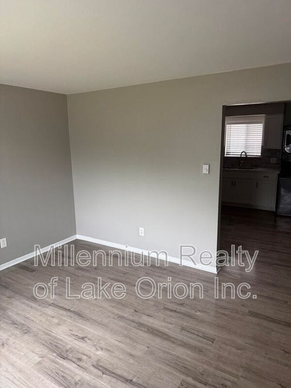 Photo - 80 Myron St Unit #2