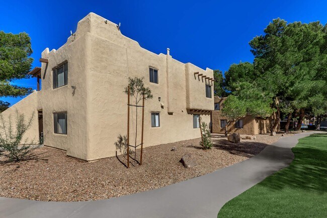 Montara Apartments