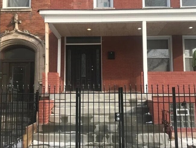 Building Photo - 4751 S Prairie Ave Rental