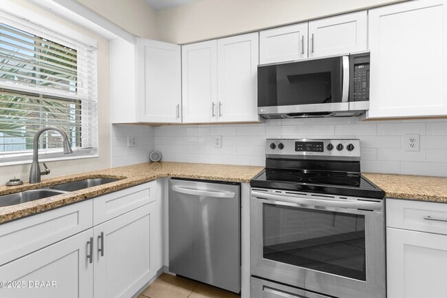 Photo - 2200 S Palmetto Ave