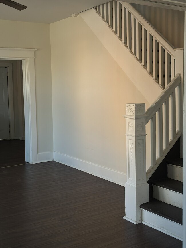 Photo - 201 S 4th St