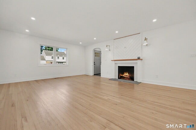 91 Lockwood Rd