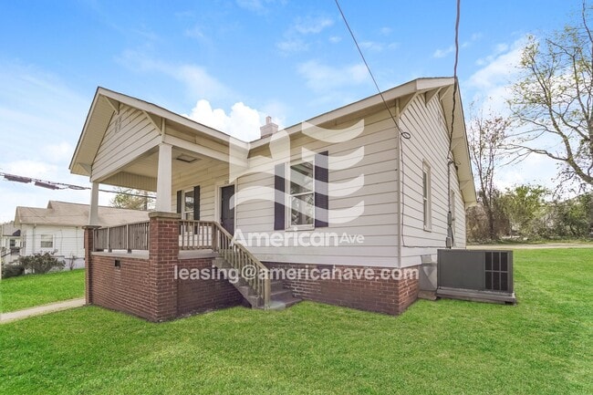 130 2nd Ave