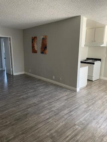 Photo - Valley Oasis Apartments