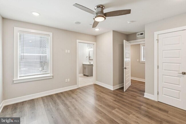 Photo - 1309 S 52nd St Unit 2