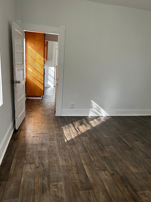 Photo - 733 Herget Ave