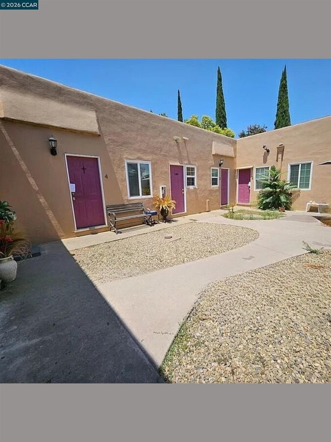 Photo - 416 1/2 N School St Unit #3