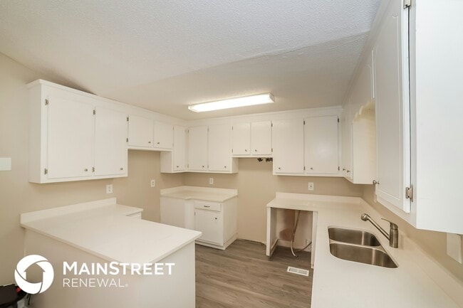Photo - 336 Browning Cir