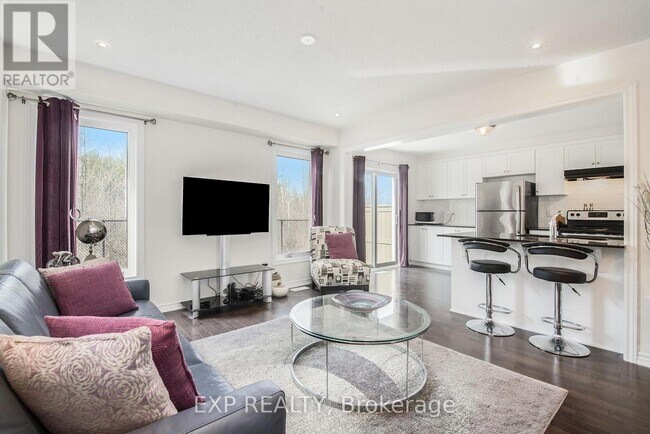 Photo - 141 Maestro Ave