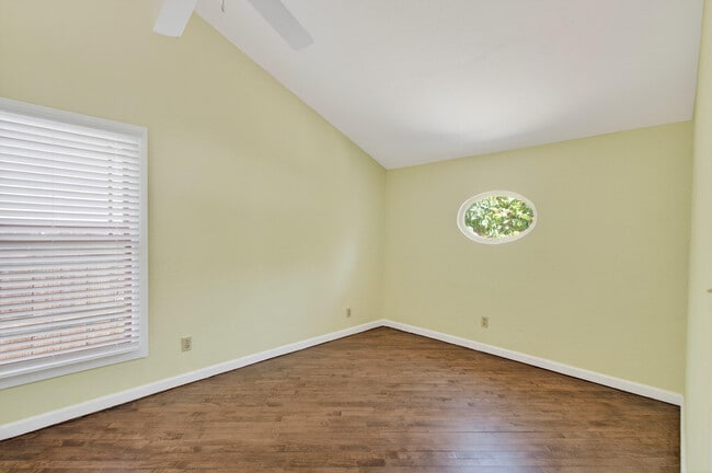 Photo - 817 N Palmway