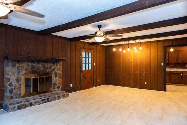 Photo - 8288 Webb Rd
