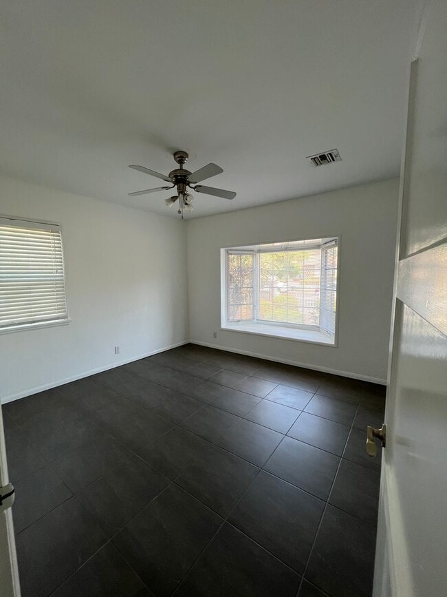 Photo - Adorable pool home in Sherman Oaks