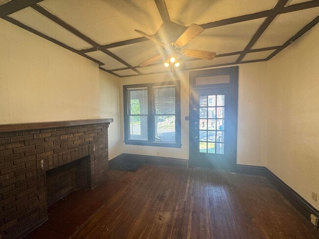 Photo - 2476 N 4th St