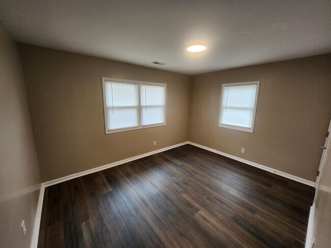 Photo - 2820 Club Plaza Rd