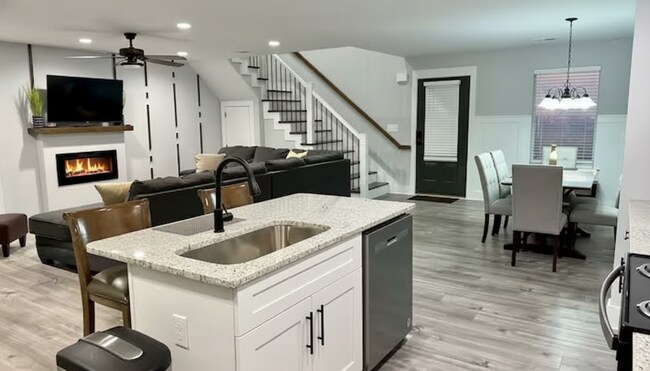 Photo - 2393 Highpoint Rd