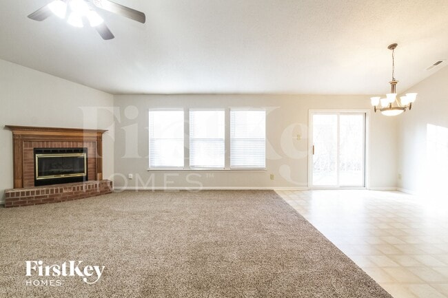 744 Thornwood Ln