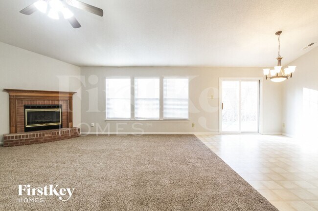 Photo - 744 Thornwood Ln