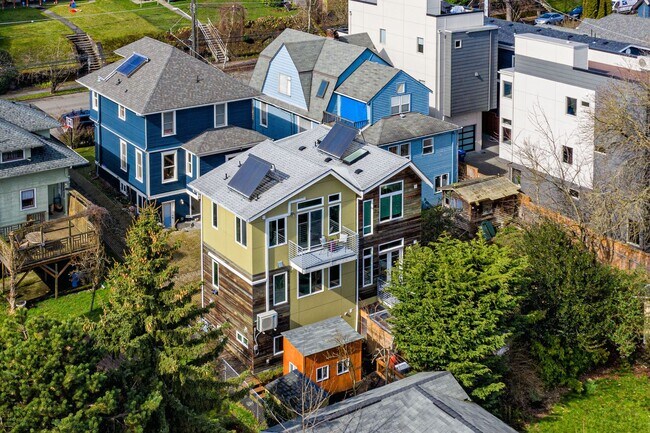 Photo - 1504 19th Ave