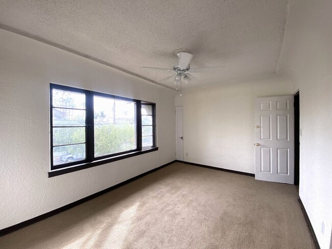 Photo - Craftsman Style One Bedroom with Decorative Fireplace! On Site Washer and Dryer & Assigned Storag... Unit 2038 29th St