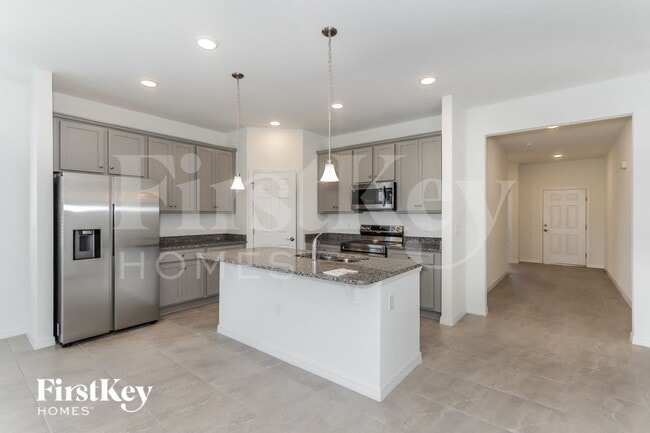 Photo - 560 Crown Rose Dr