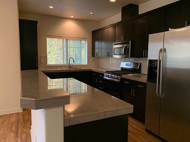 Photo - 642 NE Newstead Ln
