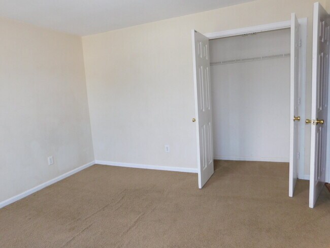 Photo - "Spacious 4-Bedroom Gem on Hughart Street with 2.5 Bathrooms and 2108 Sq. Ft. of Comfort!"