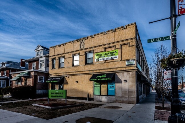 Photo - 7102 S Luella Chicago, IL 60649