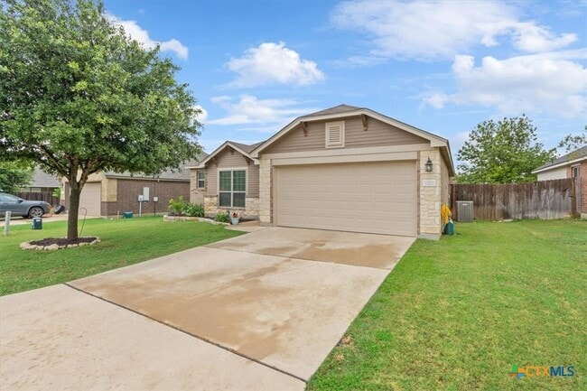 Photo - 1307 Branchwood Way