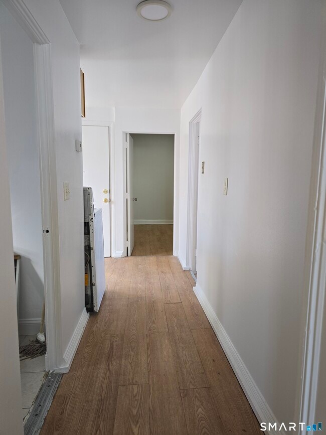 Photo - 233 Monroe St Unit 3