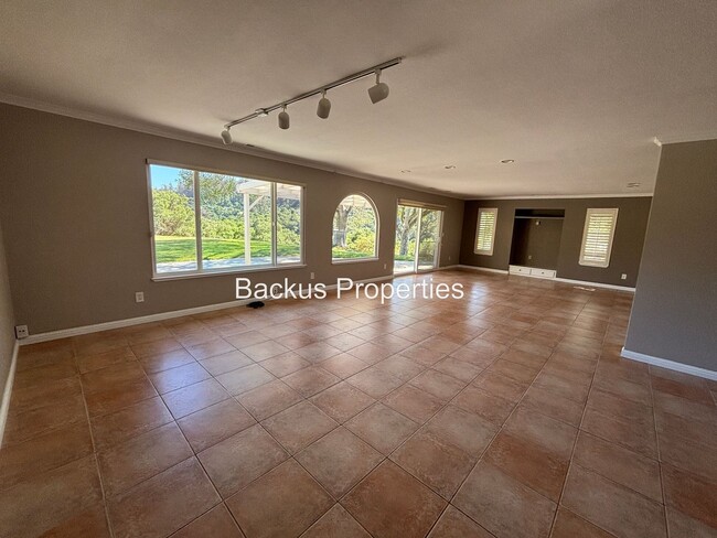 Photo - 17240 Tamara Ln