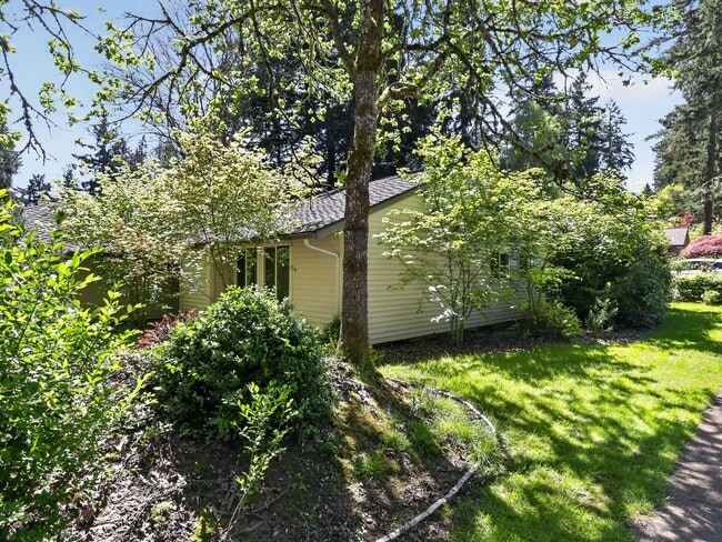 Photo - Fully Remodeled Single-Level in Four Seasons — Central A/C, Dual-Pane Windows, Engineered Hardwoo...