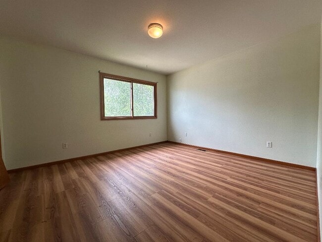 Master Bedroom - 712 Sir Galahad Dr