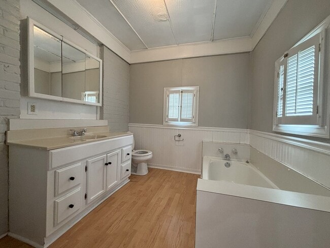 Photo - Get on over to Glendale!