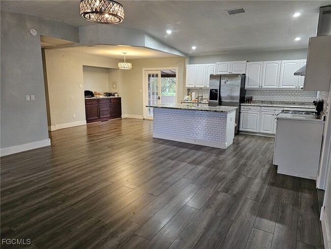 Building Photo - 4100 4th St SW Rental