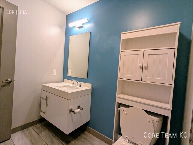 Photo - 306 E 12th St Unit 607