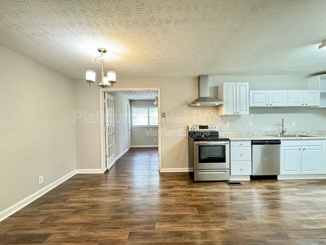 Photo - 3835 Mason Dr NW