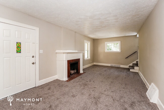 Photo - 1420 Oakwood Ave