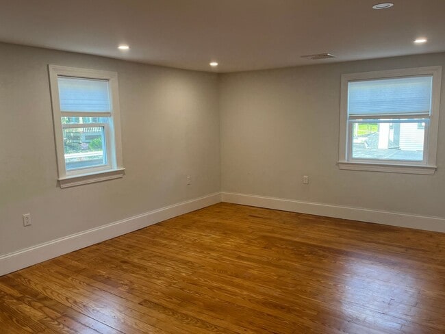 Photo - 1-3 Mechanic / 156-158 Main Unit 01-MECH