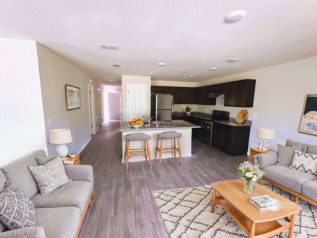 Photo - Comfortable Living, Exceptional Location !... Unit A