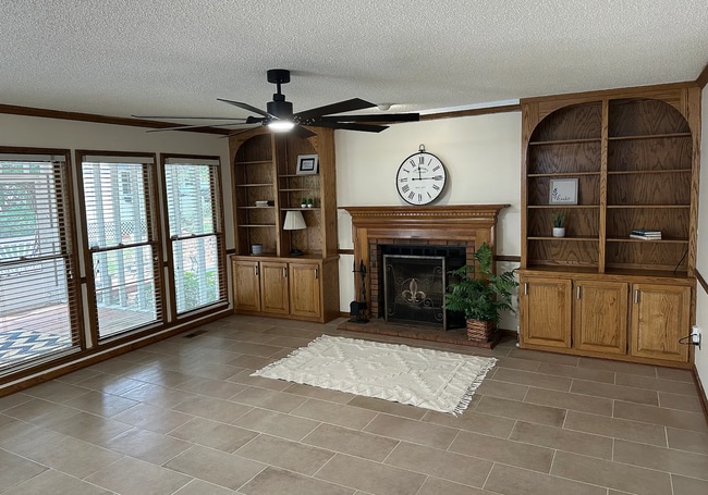 Photo - Excellent house in Goldens Springs that has many customizable options Up to 5 large bedrooms