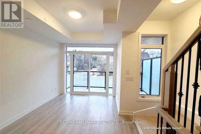 Photo - 262 Finch Ave E Unit 8