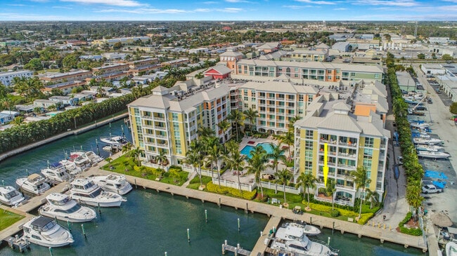 Building Photo - 806 E Windward Way Unit 102