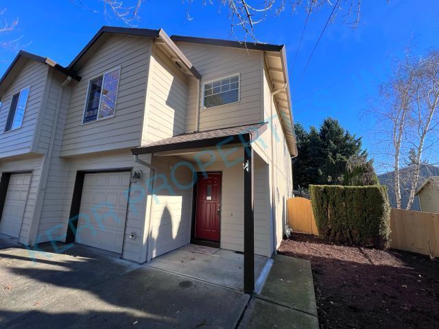 Photo - 1594 NE Cleveland Ave