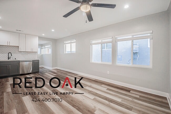 Building Photo - 3559 Percy St Unit 5