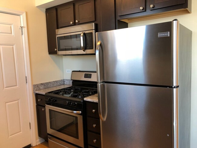 Photo - 2807 W Lawrence Ave Unit B3E