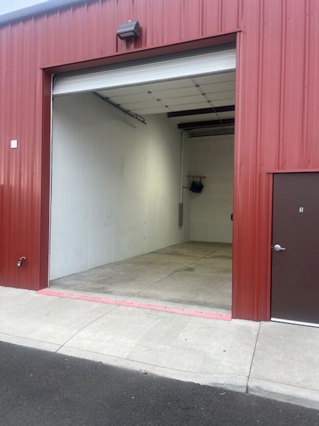 Photo - 967 Lawnsdale Rd Unit 3