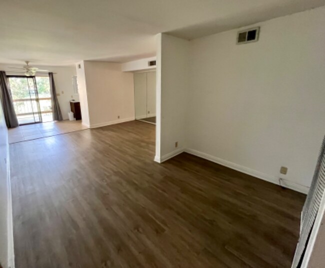 Photo - 5300 E Waverly Dr Unit F12