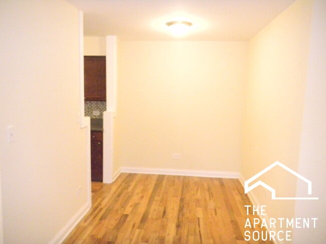 Photo - 696 Elm Pl Unidad 106