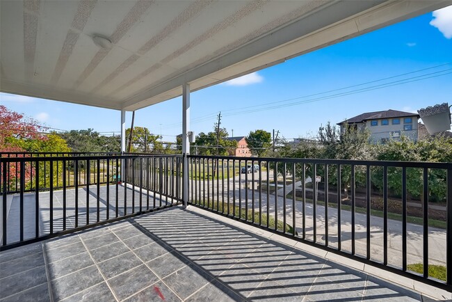 Photo - 2202 Hutchins St Unit C