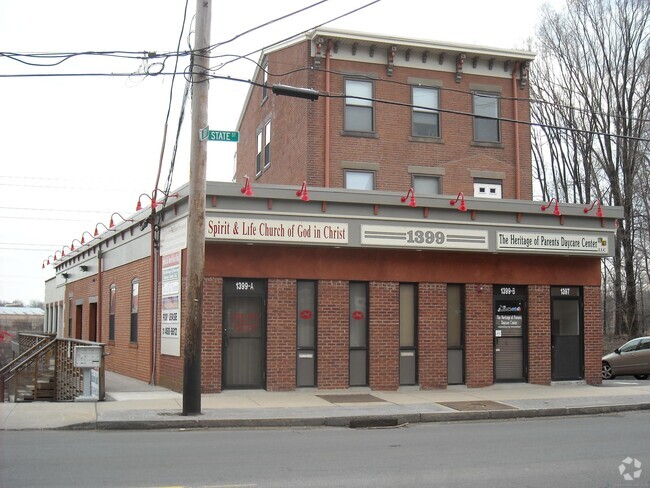 Building Photo - 1397-1399 State St Unit 6 Rental